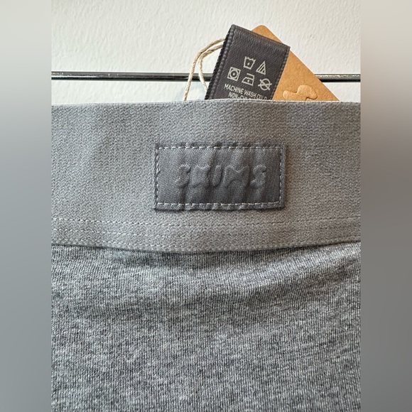 SKIMS Boyfriend Boxer - Picture 5 of 5